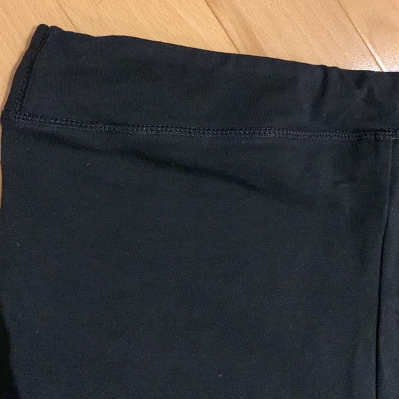 VEUC Black 2.5 in dance or bike shorts - size M Adult - Picture 12 of 16